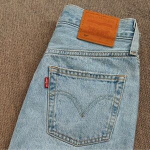 Levi’s skirt size 25